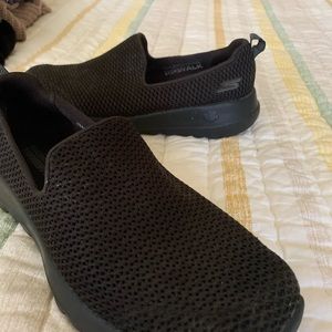 Sketchers slip on shoes